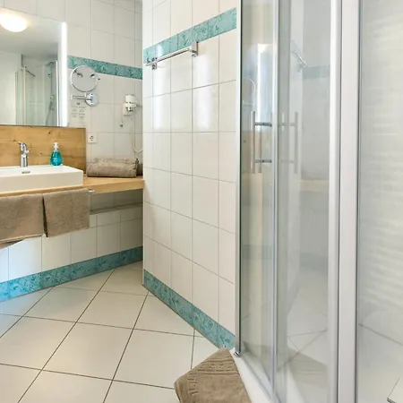 Thermen Gabriela, 50 Qm 巴特克罗青根